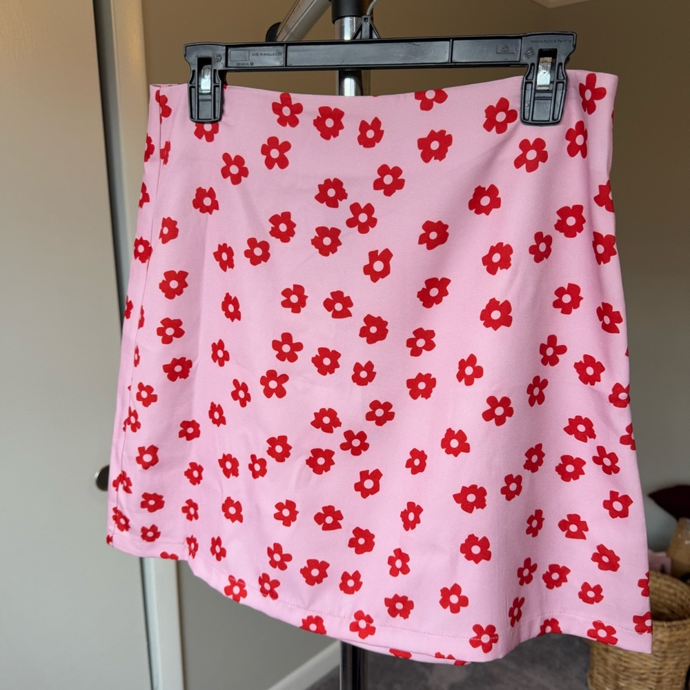 NWT Pink floral mini skirt